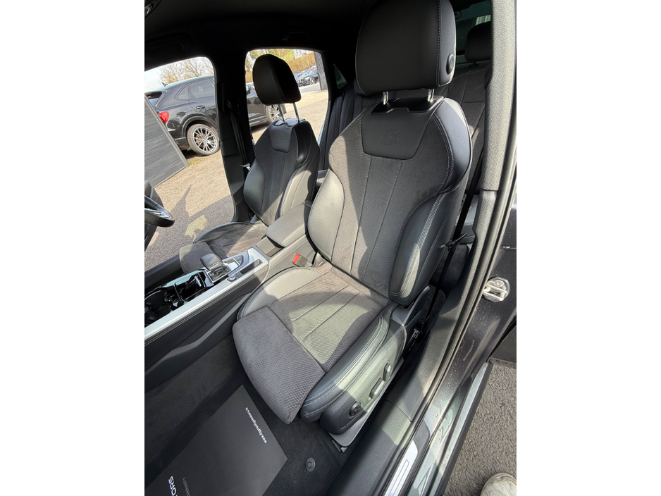 2021 Audi A4 - image 13