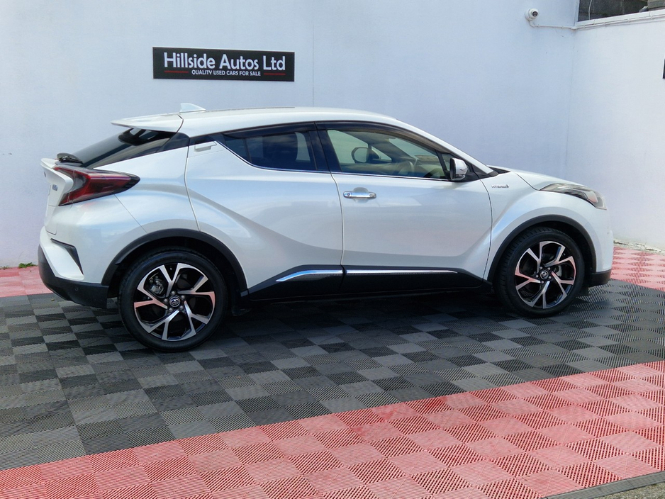 2018 Toyota C-HR - image 12