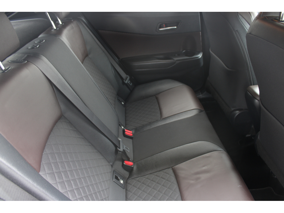 2018 Toyota C-HR - image 16