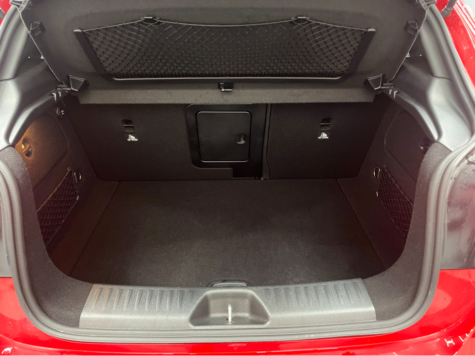 2016 Mercedes-Benz A Class - image 7