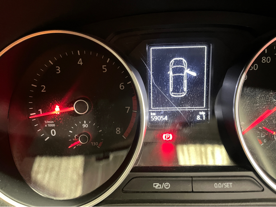 2014 Volkswagen Polo - image 15