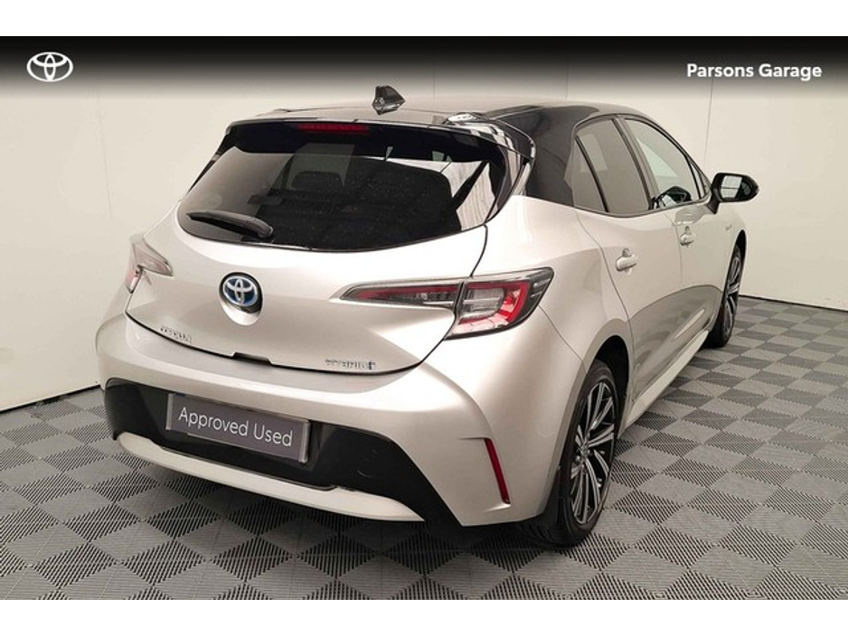 2022 Toyota Corolla - image 2