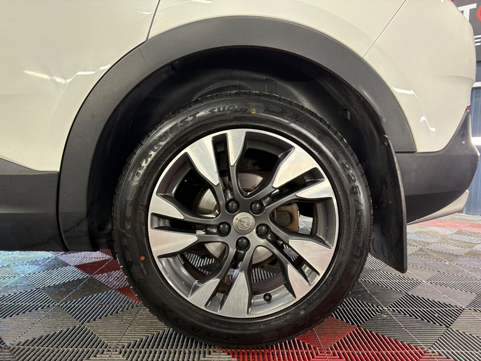 2018 Opel Grandland X - image 16