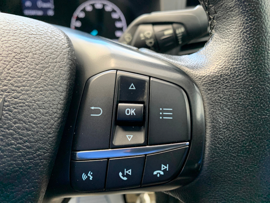 2021 Ford Transit Custom 2.0 TDCI 105 PS LWB TREND // PRICE EXCL. VAT // GREAT CONDITION // 05/26 CVRT // AIR CON, HEATED SEATS AND CRUISE CONTROL // €13,780