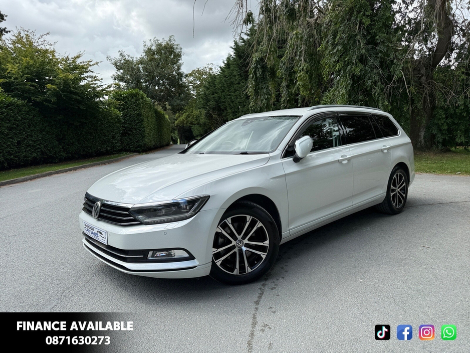 2016 Volkswagen Passat - image 12