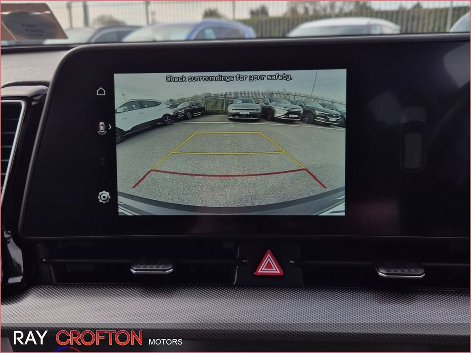 2022 Kia Sportage - image 16