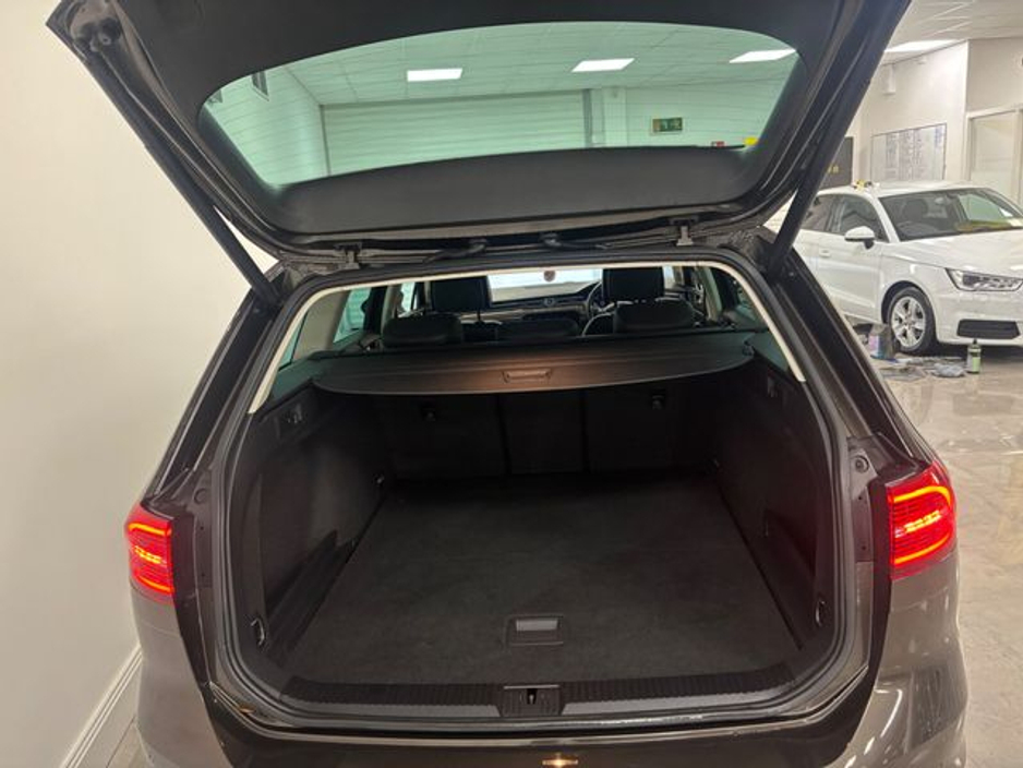 2020 Volkswagen Passat 2.0 TDI 150HP Highline DSG €21,495