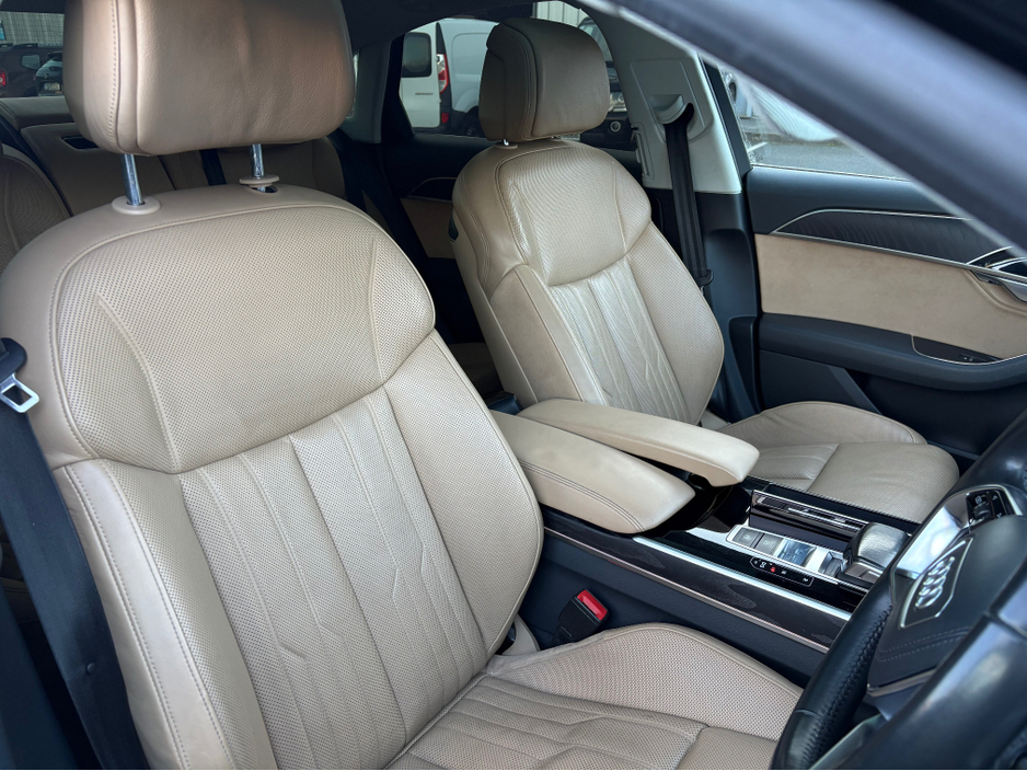 2019 Audi A8 - image 12