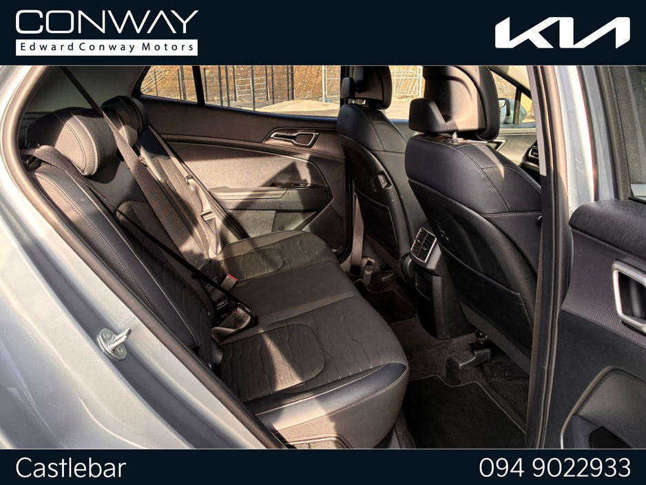 2023 Kia Sportage - image 18