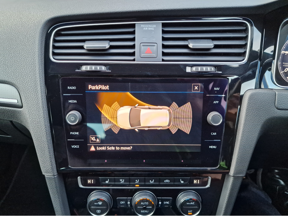 2017 Volkswagen Golf GTD TDI-VIRTUAL COCKPIT-LOW MILEAGE €17,450