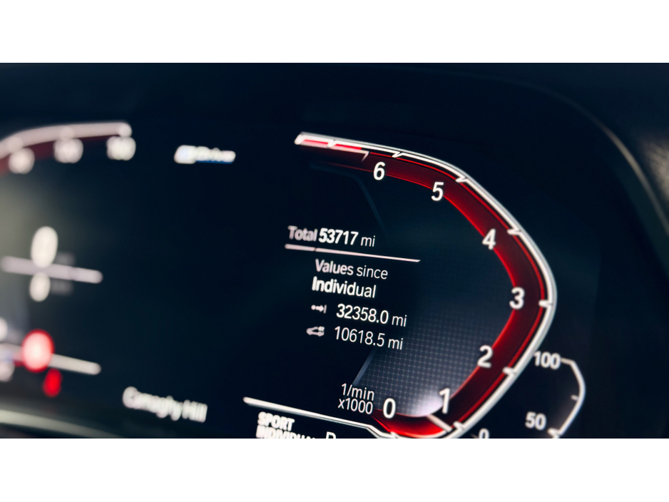 2021 BMW X5 - image 13