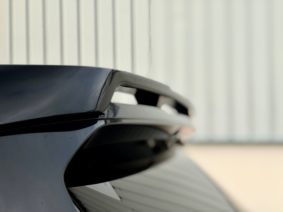 2020 BMW X5 - image 8