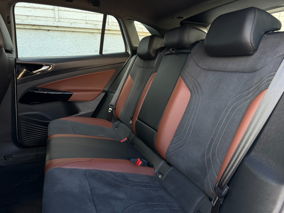 2022 Volkswagen ID.4 - image 17
