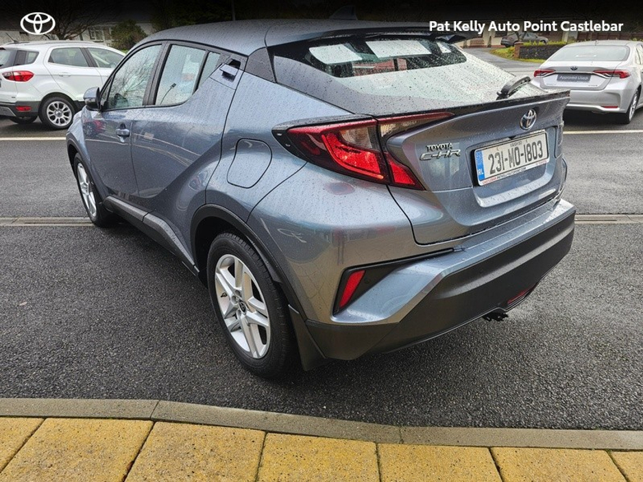 2023 Toyota C-HR C-HR HYBRID LUNA €29,900