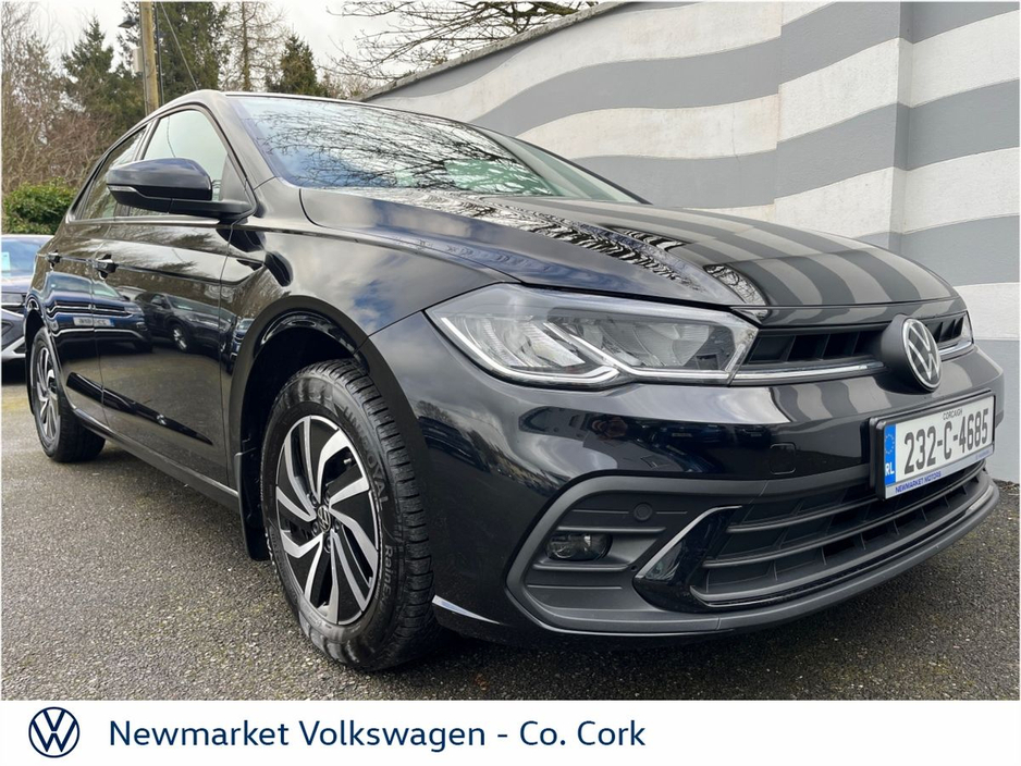 2023 Volkswagen Polo - image 9