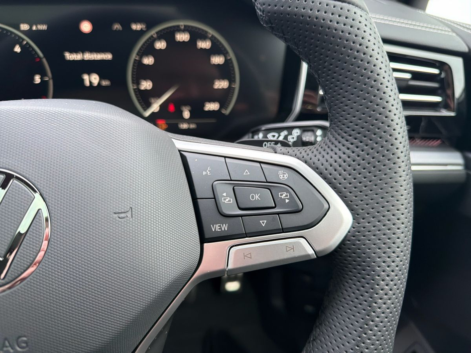 2026 Volkswagen Touareg Touareg R-Line Final Edition 231HP €113,980