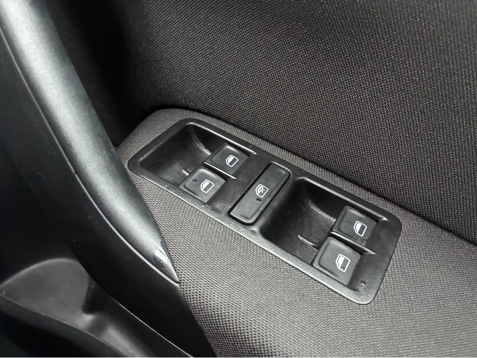 2016 Volkswagen Polo 1.2i TSI Petrol Automatic Comfortline €13,500