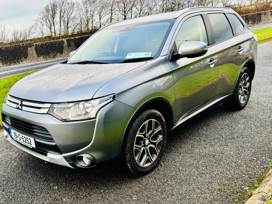 2015 Mitsubishi Outlander 2.2 DI-D 150PS 6MT 4WD 7-Seater Intense €8,995