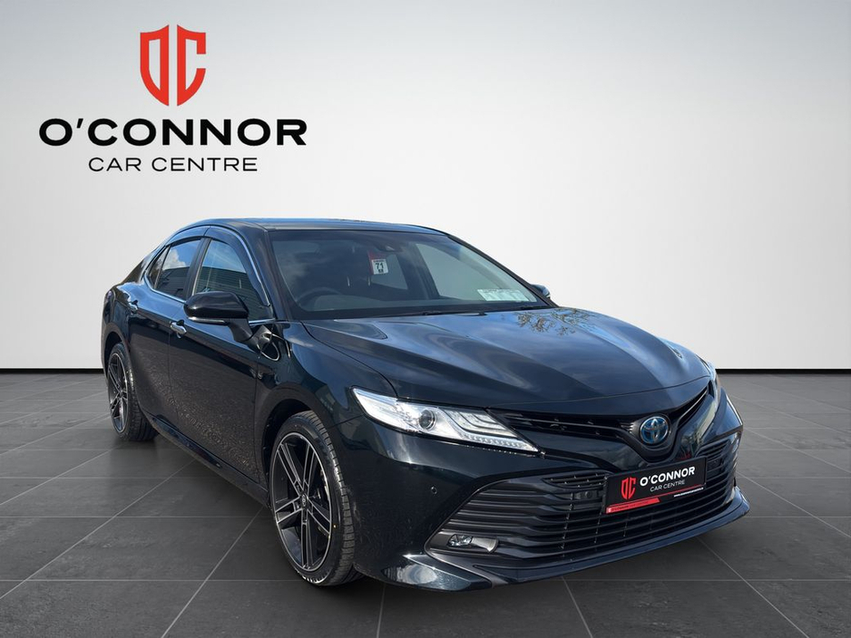 2020 Toyota Camry - image 5