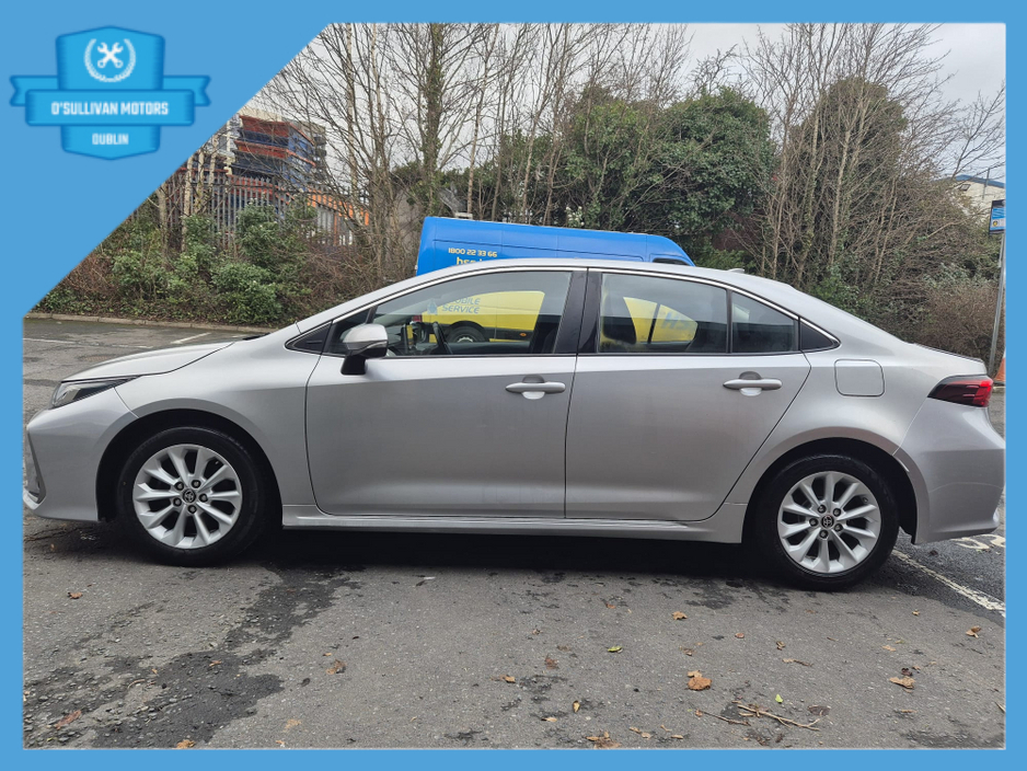 2022 Toyota Corolla LUNA 4DR AUTO HYBRID €20,500