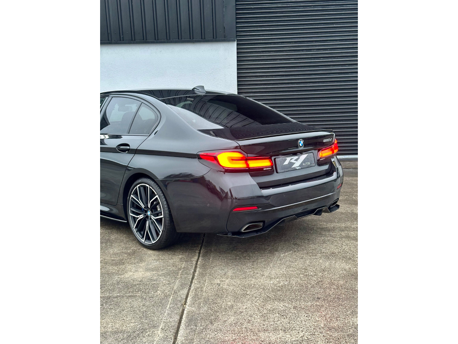 2021 BMW 5 Series  €40,995