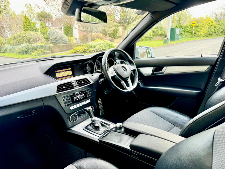 2012 Mercedes-Benz C Class - image 17