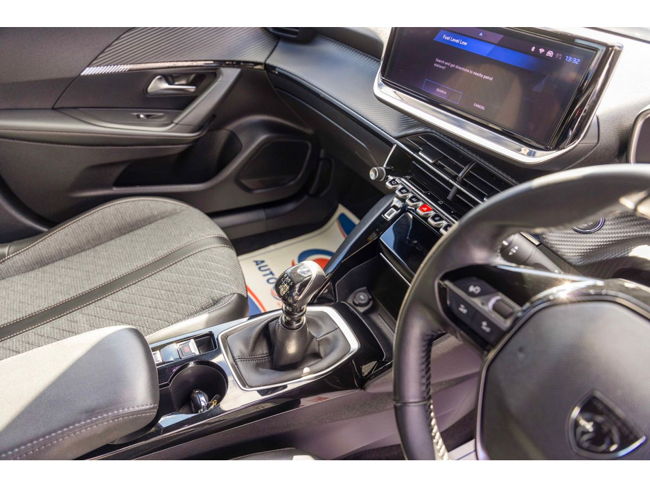 2024 Peugeot 2008 - image 16