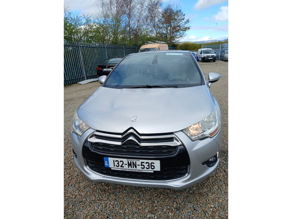 2013 Citroen DS4 - image 3