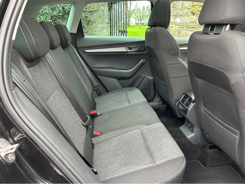 2018 Skoda Karoq - image 24