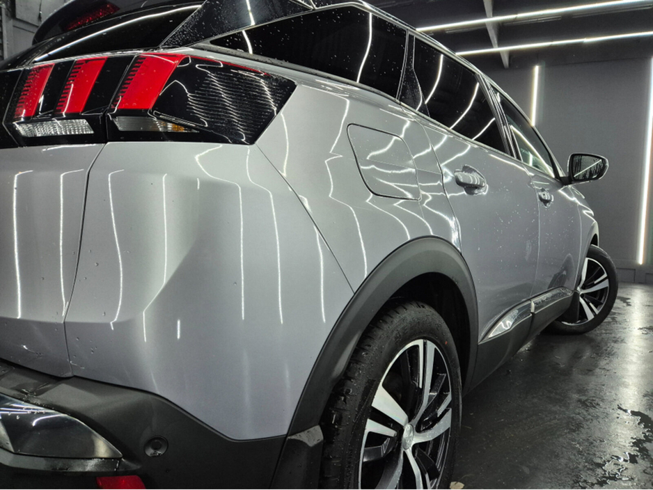 2020 Peugeot 3008 - image 11