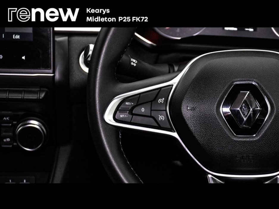 2021 Renault Captur - image 17