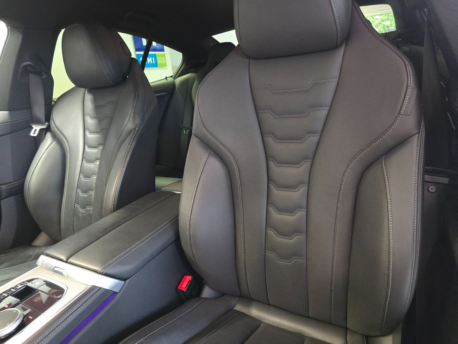 2023 BMW 8 Series - image 8
