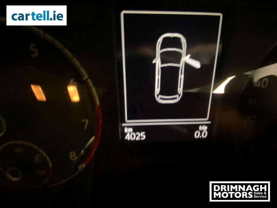 2018 Volkswagen Polo 1.0 comfort line with only 4025km €16,950