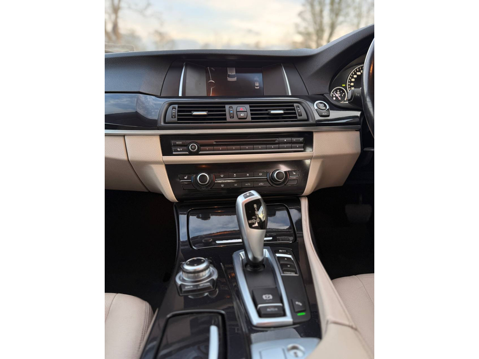 2014 BMW 5 Series - image 41