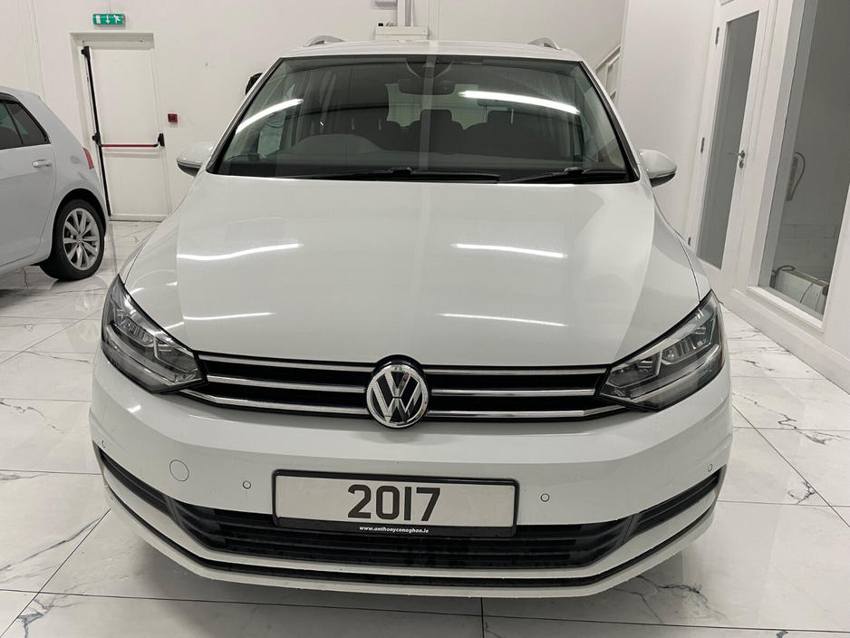 2017 Volkswagen Touran - image 8