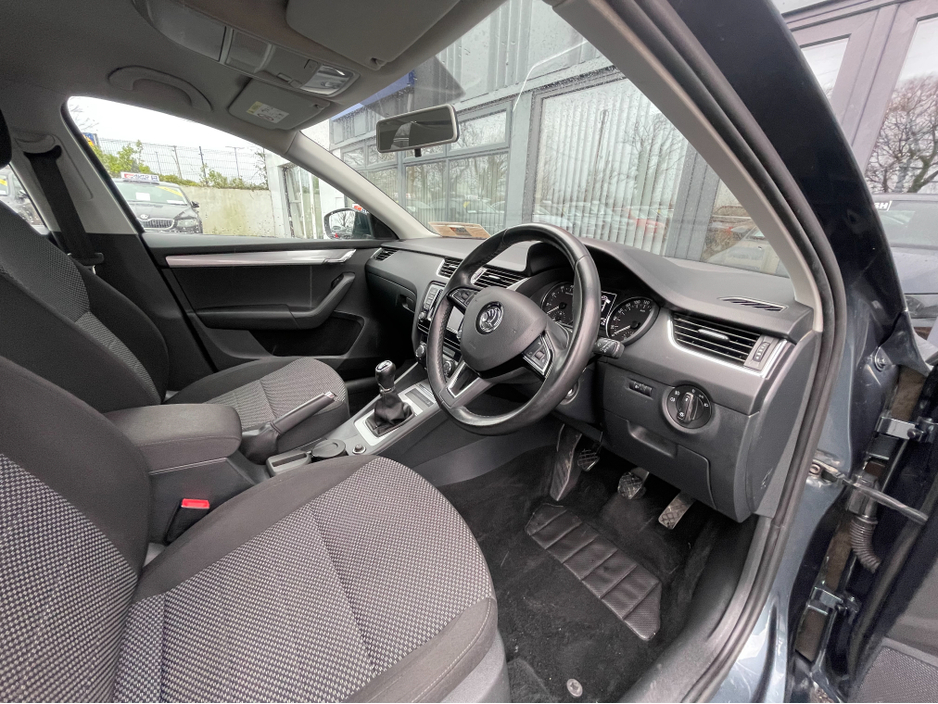 2017 Skoda Octavia AMBITION 1.0 TSI 115HP 4DR €13,250