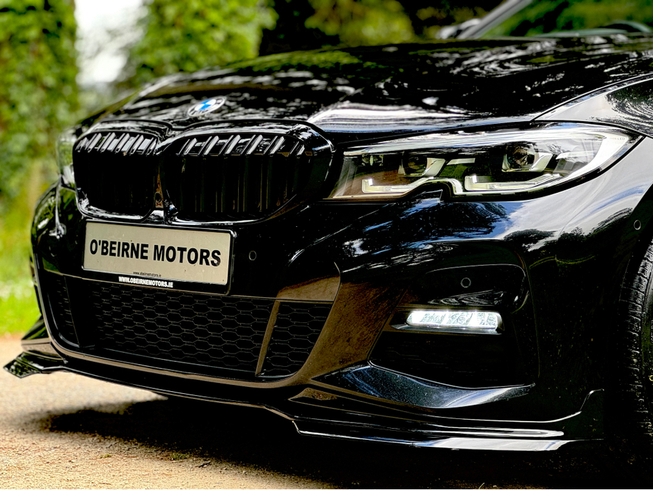 2022 BMW 3 Series - image 20