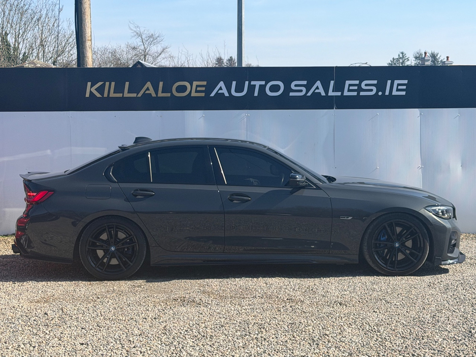 2021 BMW 3 Series - image 5