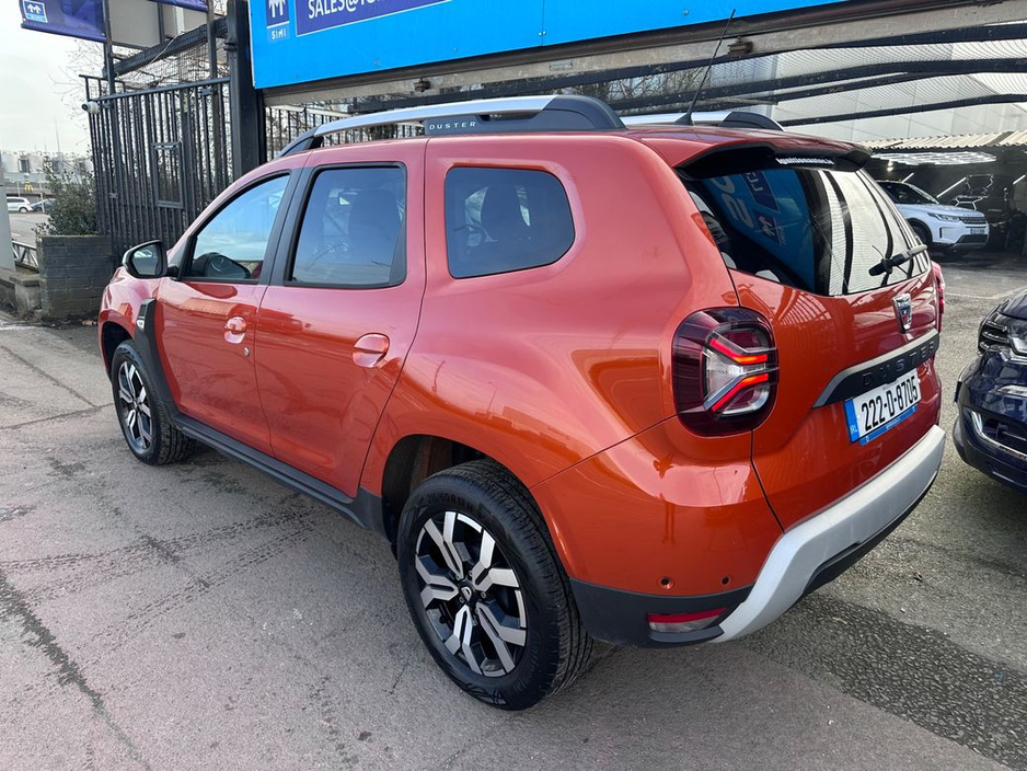 2022 Dacia Duster - image 6