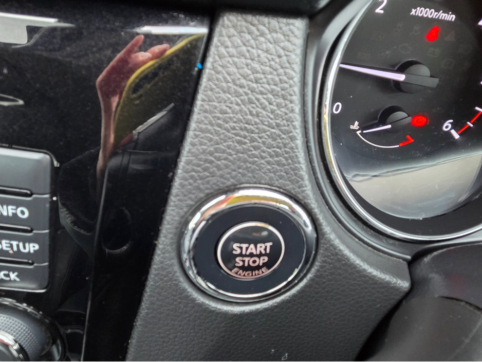 2017 Nissan Qashqai ** DEPOSIT TAKEN ** 1.5 SV PREMIUM E6 4DR €15,950