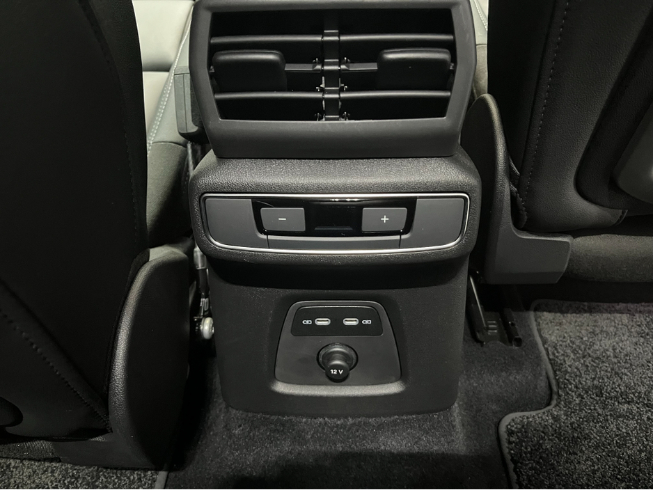2024 Audi Q4 e-tron - image 14