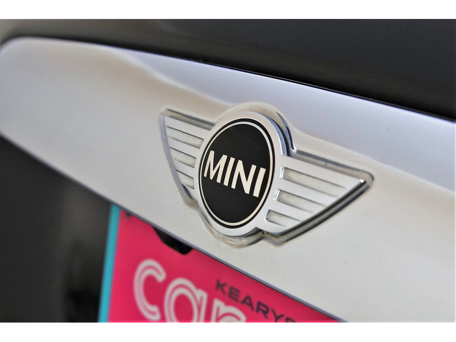 2016 MINI Hatch 1.5 AUTO 5DR *CARPLAY*ANDROID AUTO*1 YEARS WARRANTY* €15,890