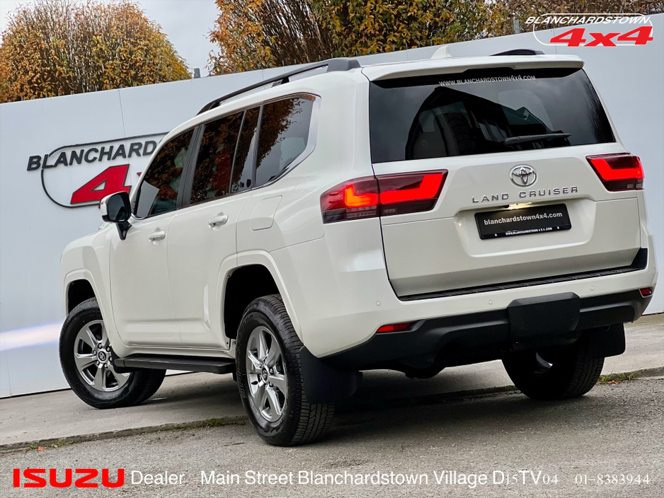 2025 Toyota Landcruiser Toyota Amazon 3.3 TwinTurbo V6 LC300 PEARL WHITE