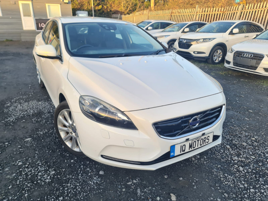 2013 Volvo V40 1.6Petrol T4 SE Automatic  (3687) €10,995