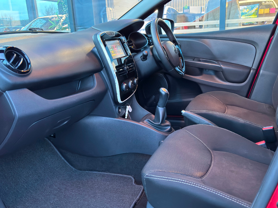 2016 Renault Clio 1.2i Dynamique Nav 5 Door €8,995