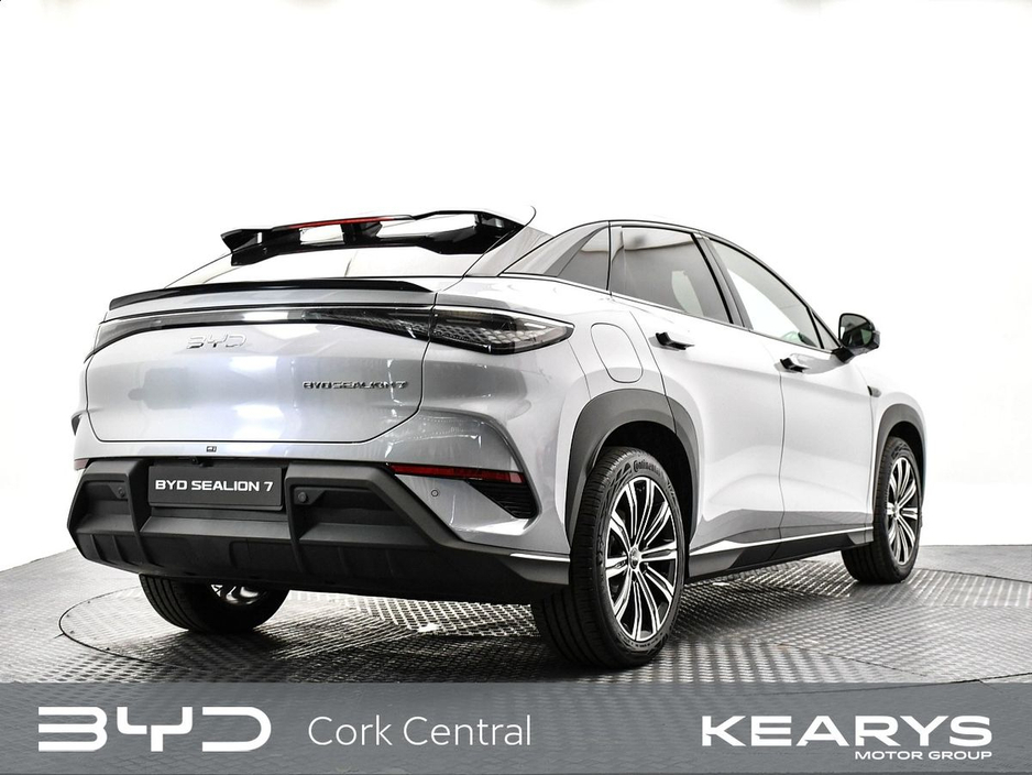 2026 BYD Sealion 7 - image 5