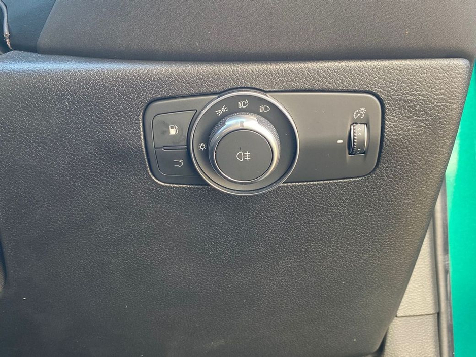 2025 Alfa Romeo Tonale - image 21