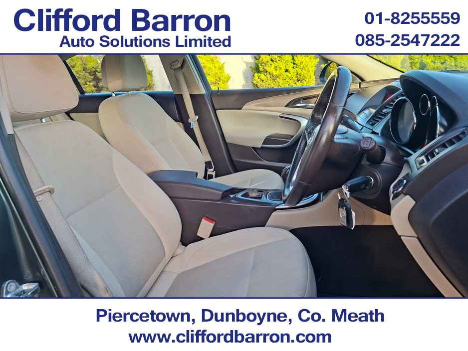 2010 Opel Insignia - image 11