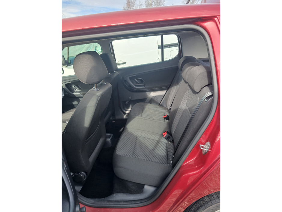 2014 Skoda Fabia - image 14