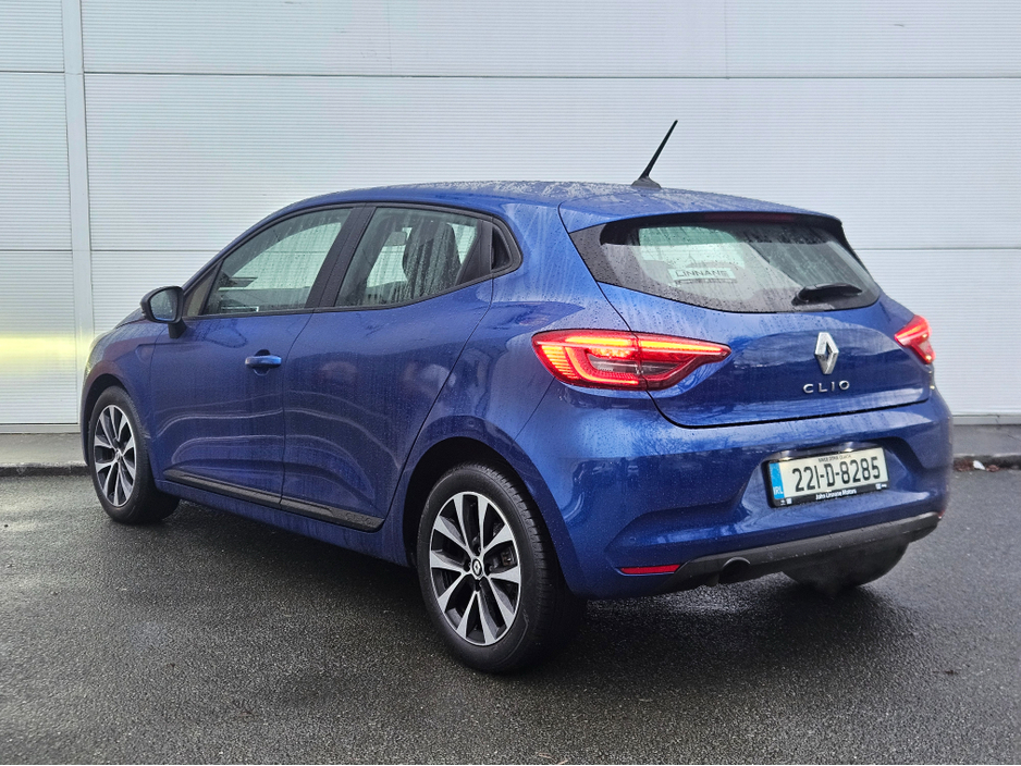 2022 Renault Clio ICONIC 1.0 90 5DR €16,950